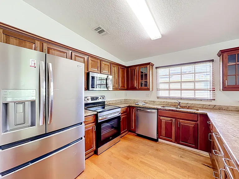 6416 Las Palmas Way — Photo 10