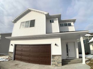 4537 13th St S, Moorhead, MN 56560