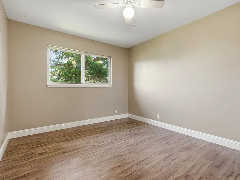 2210 Ewell Rd — Photo 24