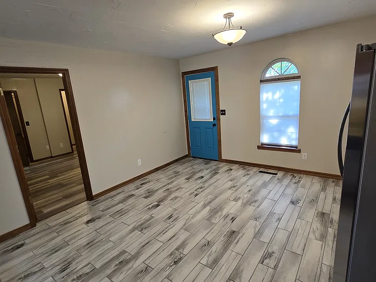 2731 S Moore Ave #A — Photo 14