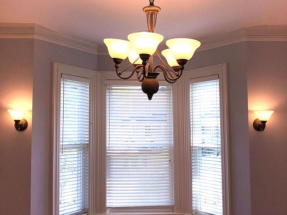 Soaring ceilings and Victorian charm