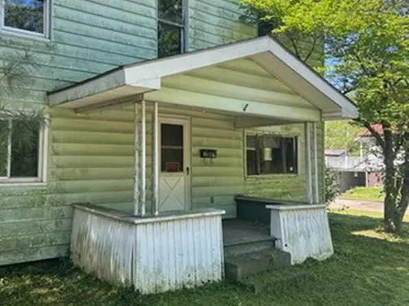 122 Front St, Powhatan Point, OH 43942