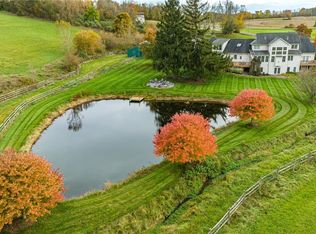 127 Blazey Rd, Victor, NY 14564