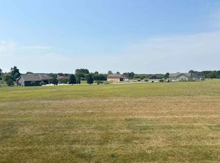 N Crosswinds Dr #8, Fremont, WI 54940