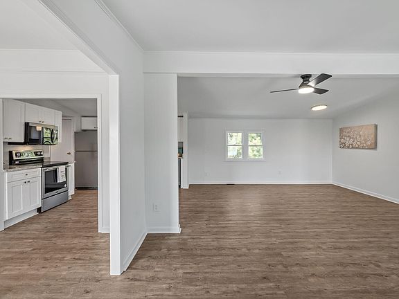 5th image of 49 Lima Ln