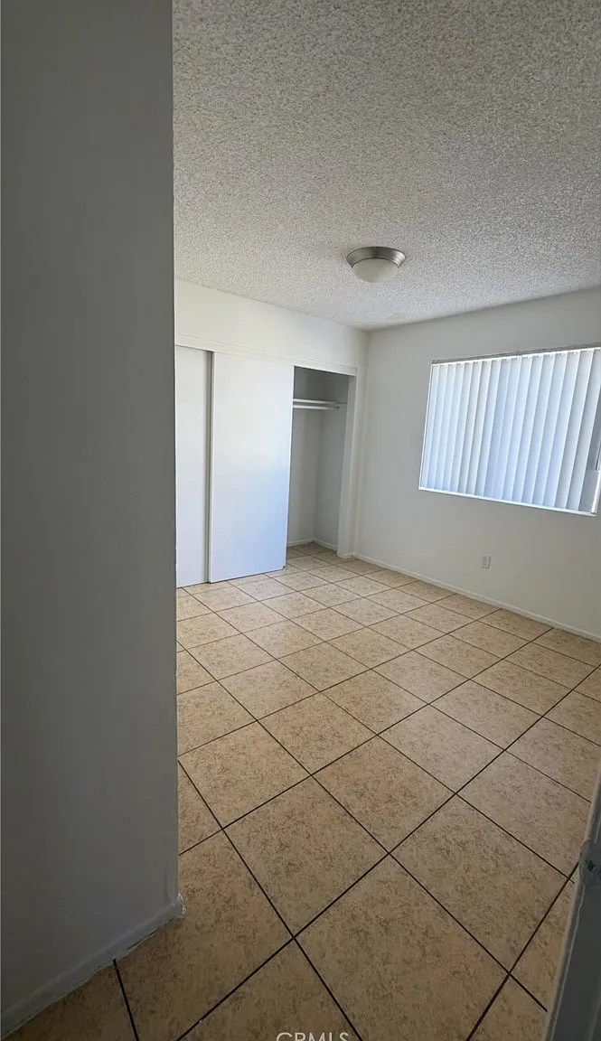 2 bed, 834 sqft, $1,550 — Photo 2