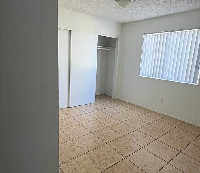 18142 Poinciana Rd — Photo 2