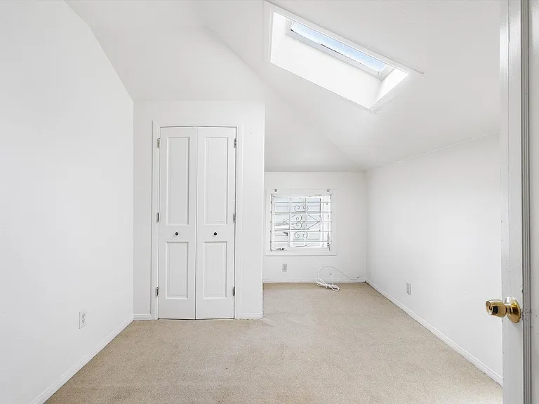 1431 Linden St #B — Photo 10