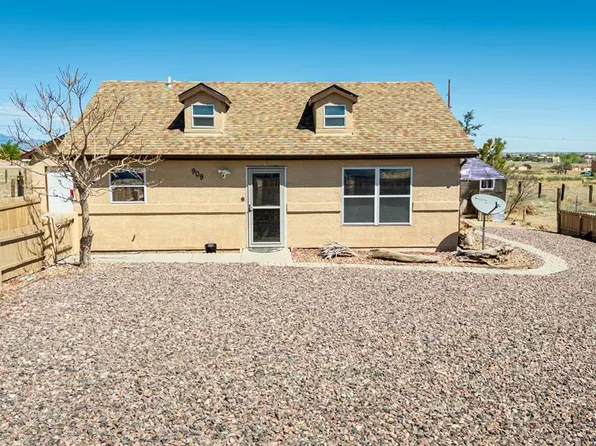 909 E Waverly Dr, Pueblo West, CO 81007