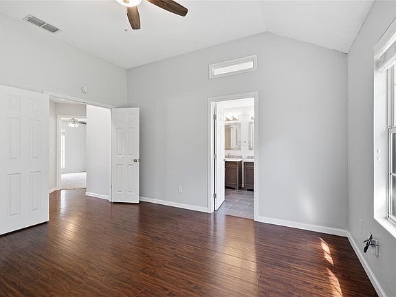 5th image of 2922 Wickersham Ln