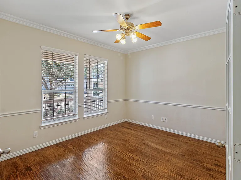 4908 Rushden Rd — Photo 11