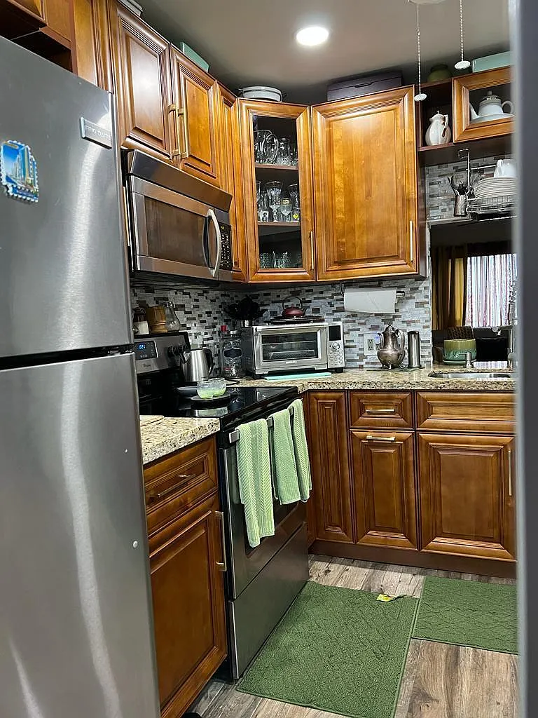 Building Photo - 1599 NW 43rd Ave #106