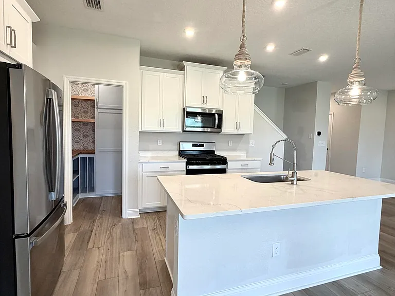 12959 Holsinger Blvd — Photo 12