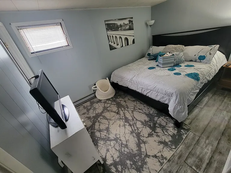 800 S Westland Dr #5 — Photo 6