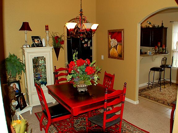 3rd image of 581 Sorrento Dr