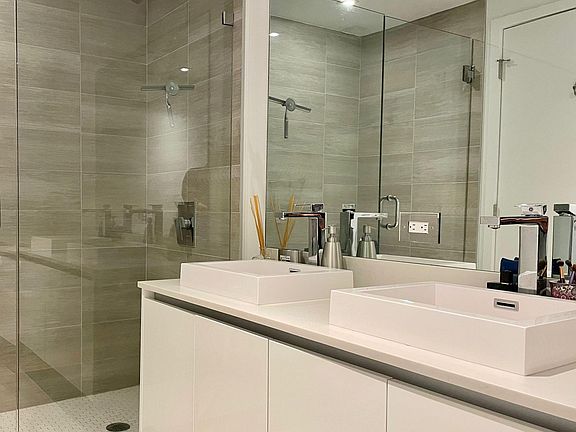 5th image of 1600 SW 1st Ave APT 903