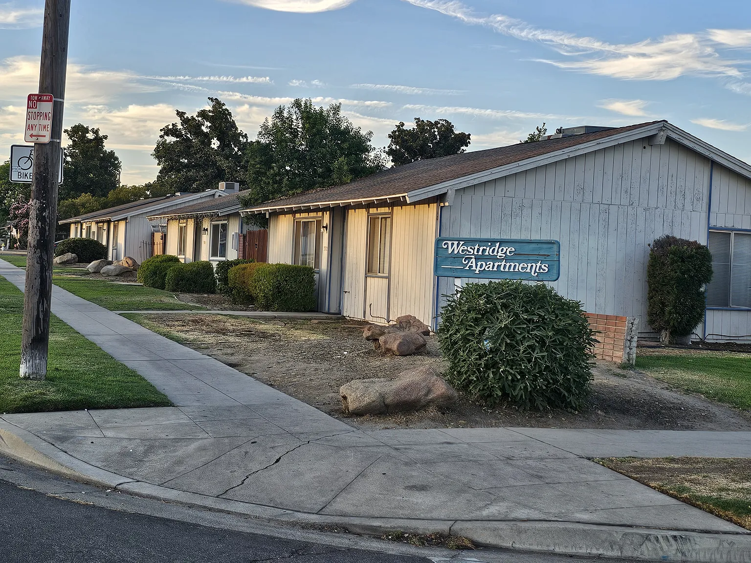Westbridge Apartments — Photo 3