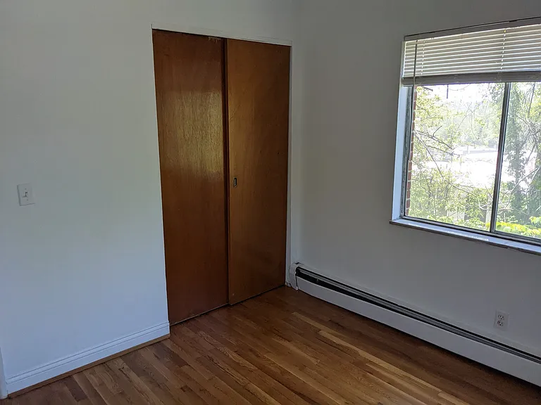 Stein Apartments — Photo 17