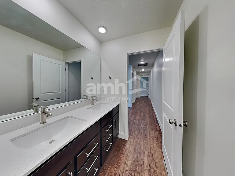 3344 S Fields Ave — Photo 16