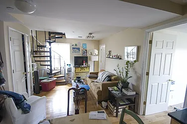 Rented by Level Group