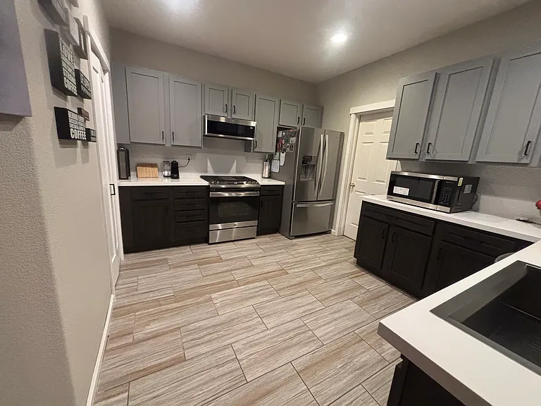 7700 Moose River Ct — Photo 2