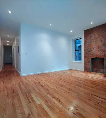 Rented by Moss Realty Company | media 12