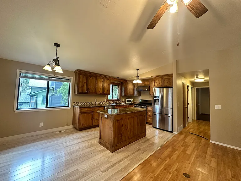 995 E Loch Maree Dr — Photo 7