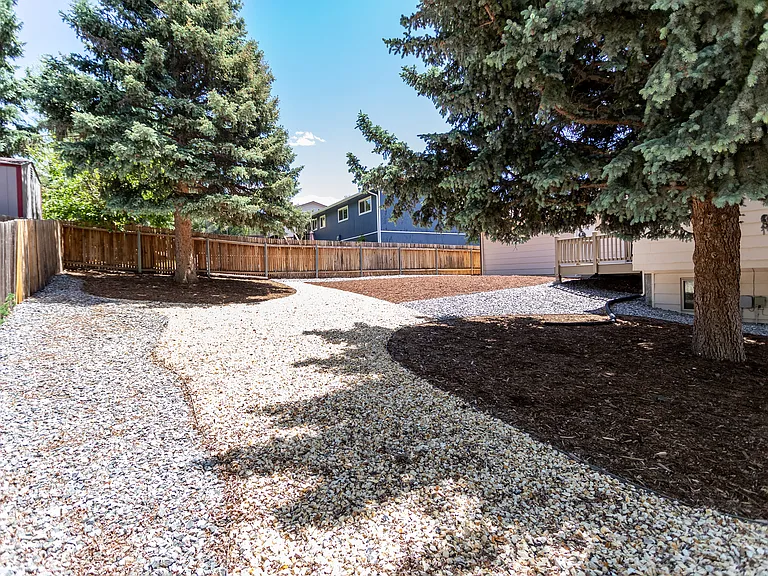 6110 Little Johnny Dr — Photo 31