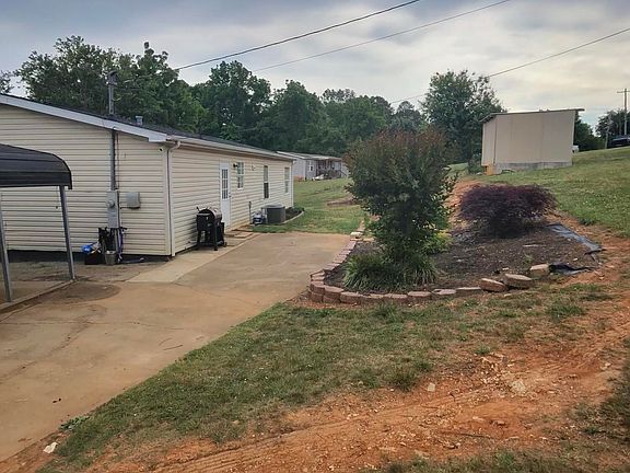 2nd image of 2200 Spout Springs Rd