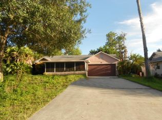 7801 Westmont Dr, Fort Pierce, FL 34950