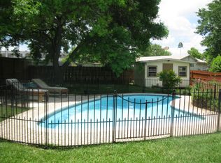 12505 Prickle Pear Dr, Live Oak, TX 78233
