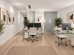 1477 Pender St #206, Vancouver, BC V6G2L2