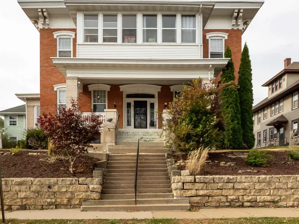 831 Alpine St, Dubuque, IA 52001