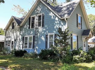 105 Armstrong St, Utica, IL 61373