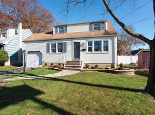 102 Gold St, Green Brook, NJ 08812