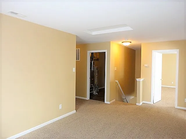 3126 Hurst St — Photo 9