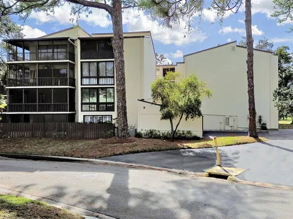 700 Starkey Rd APT 624, Largo, FL 33771