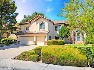 42205 Round Hill Dr, Lancaster, CA 93536