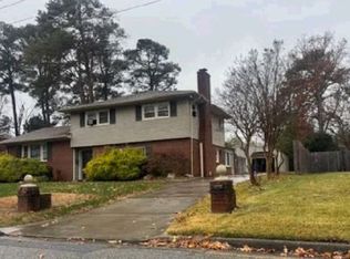 76 Henry Clay Rd, Newport News, VA 23601