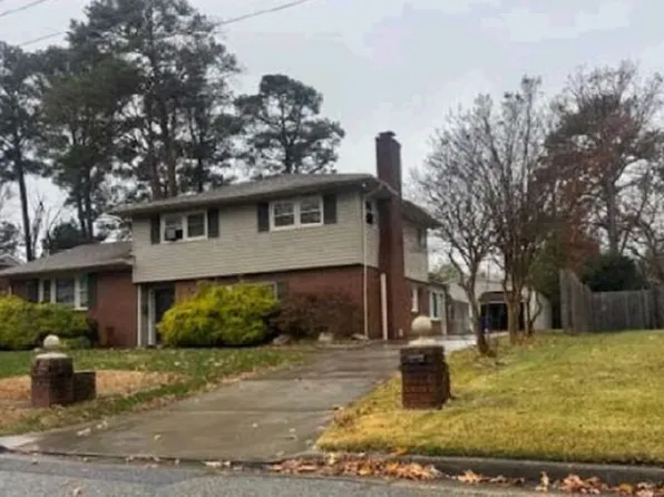 76 Henry Clay Rd, Newport News, VA 23601