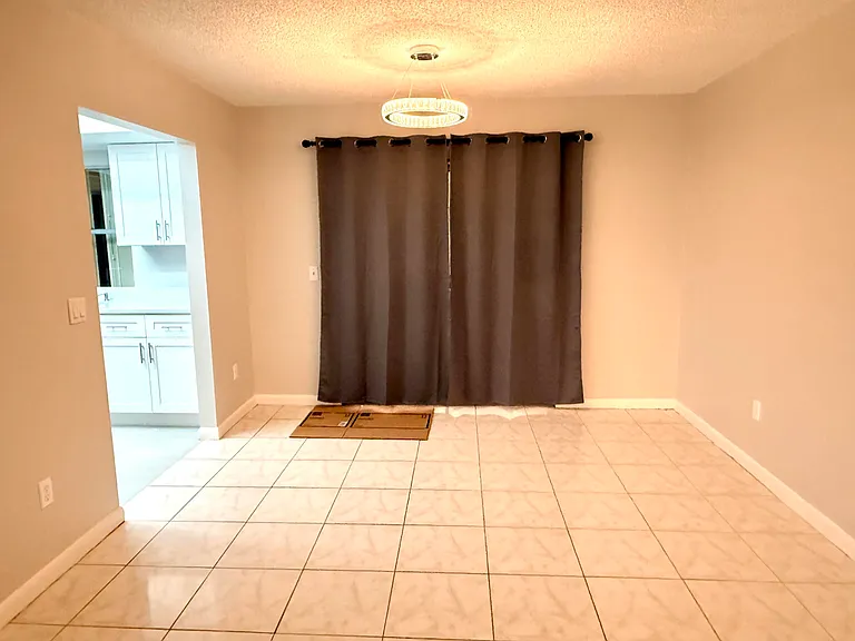 22800 SW 54th Way — Photo 4