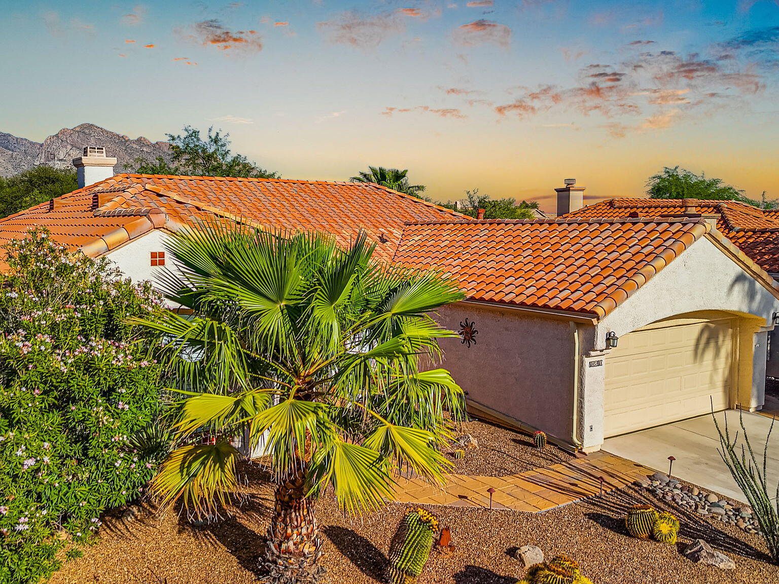 10810 N Eagle Eye Pl