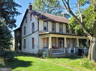 20 Cherry Tree Ln, Leola, PA 17540