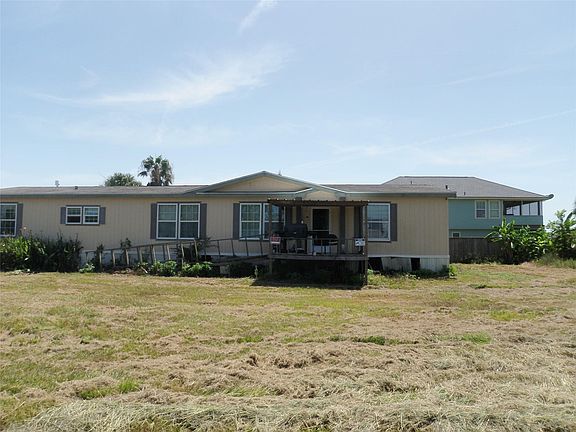 3rd image of 131& 807th St