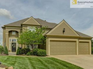 15713 Linden St, Overland Park, KS 66224