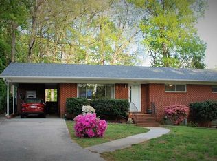 918 N Glenn Ave, Siler City, NC 27344