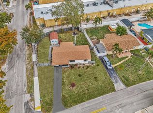 6781 Franklin St, Hollywood, FL 33024