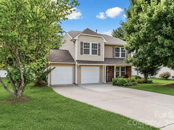 1123 Valley St, Statesville, NC 28677