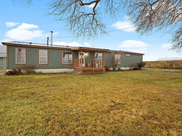 13779 Matney Rd, Klamath Falls, OR 97603