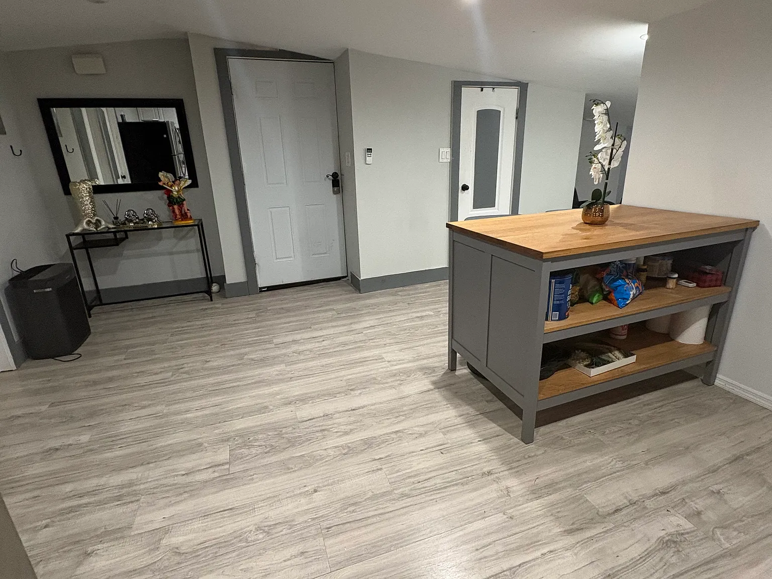 3 bed, $1,200 — Photo 3